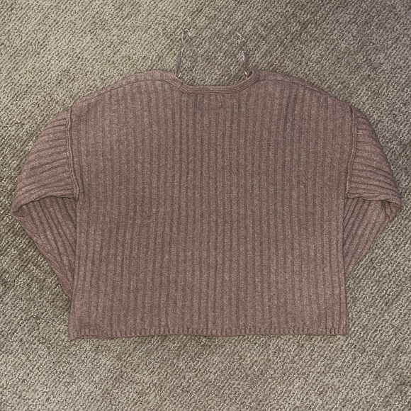 Brown sweater - Picture 2 of 2